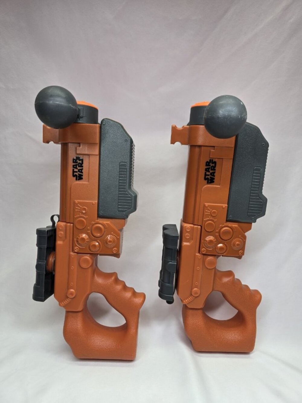 Star Wars Episode VII Nerf Super Soaker Chewbacca Bowcaster Blaster Gun Set Of 2